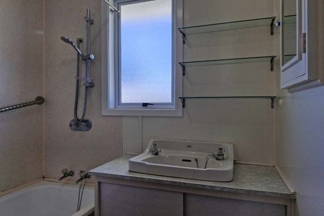 Photo of property in 64 Mould Street, Waitara, 4320