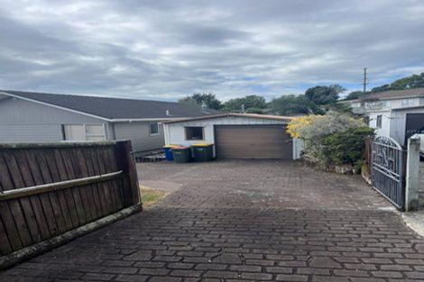 Photo of property in 7 Meadowood Drive, Unsworth Heights, Auckland, 0632