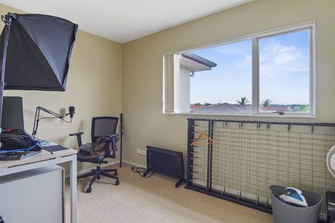 Photo of property in 9/29 Haven Drive, East Tamaki, Auckland, 2013