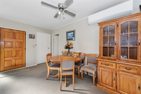 Photo of property in 2 Palm Grove Drive, Western Heights, Hamilton, 3200