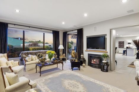 Photo of property in 28 Woodleigh Place, Ohauiti, Tauranga, 3112