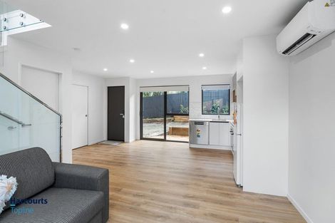 Photo of property in 26f Sheridan Drive, New Lynn, Auckland, 0600