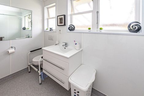 Photo of property in 39 Victoria Street, Patea, 4520