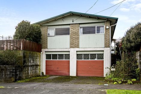 Photo of property in 48 Woodleigh Street, Frankleigh Park, New Plymouth, 4310