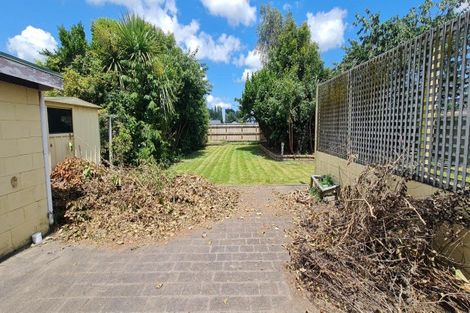 Photo of property in 2 Oaklea Avenue, Marton, 4710