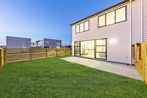 Photo of property in 8 Hollowout Street, Takanini, 2112