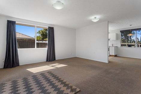 Photo of property in 2/68 Lowry Avenue, Redwood, Christchurch, 8051