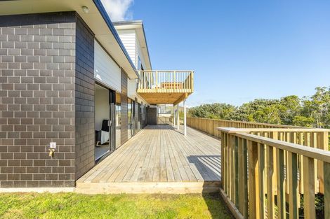 Photo of property in 94 Kotare Street, Waikanae, 5036