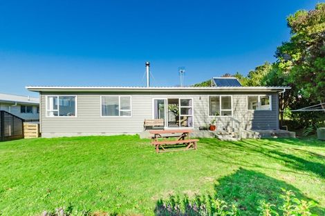 Photo of property in 6 Kapekape Place, Pukerua Bay, 5026