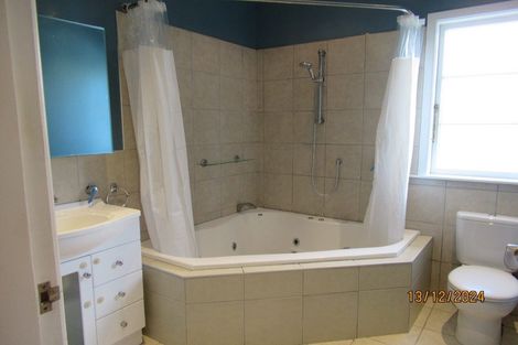 Photo of property in 1/15 Gilfillan Street, Blockhouse Bay, Auckland, 0600