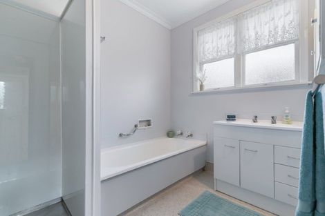 Photo of property in 115 Bartholomew Road, Levin, 5510