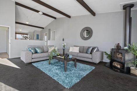 Photo of property in 9 Dunton Drive, Welcome Bay, Tauranga, 3112