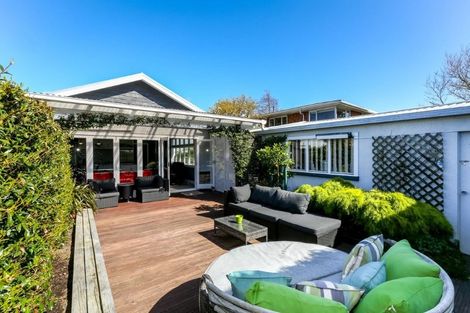 Photo of property in 76 Barrett Street, Westown, New Plymouth, 4310