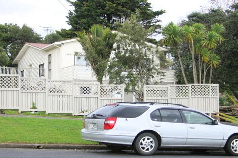 Photo of property in 21 Porter Crescent, Helensville, 0800