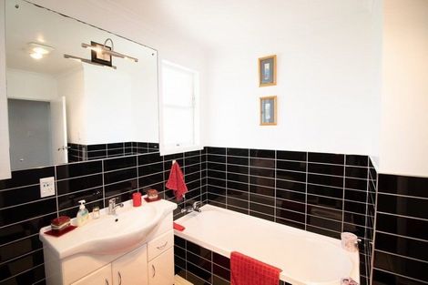 Photo of property in 264 Somme Parade, Aramoho, Whanganui, 4500