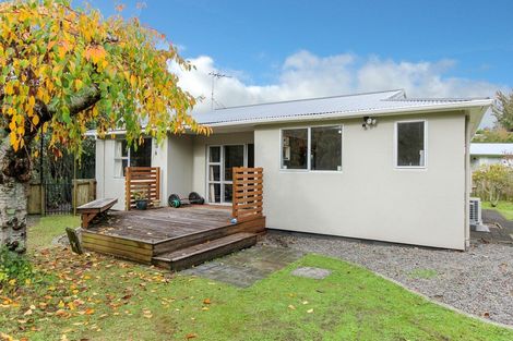 Photo of property in 23 Bromley Place, Westown, New Plymouth, 4310