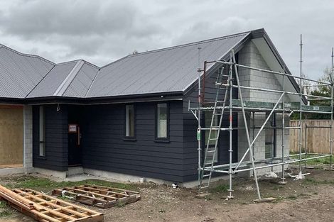 Photo of property in 1 Harrier Place, Amberley, 7410