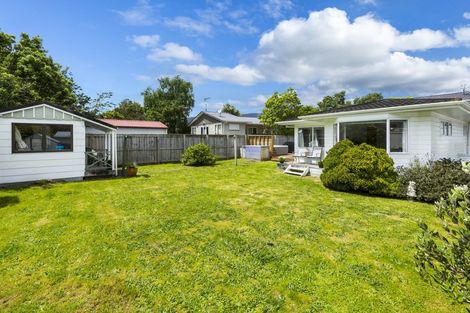 Photo of property in 27 Kentucky Street, Totara Park, Upper Hutt, 5018