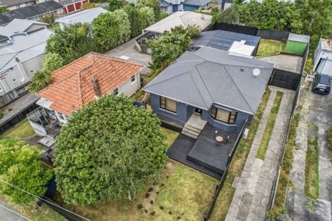 Photo of property in 142 Titirangi Road, New Lynn, Auckland, 0600