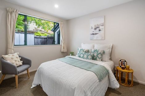 Photo of property in 21 Thornwood Place, Redwood, Christchurch, 8051