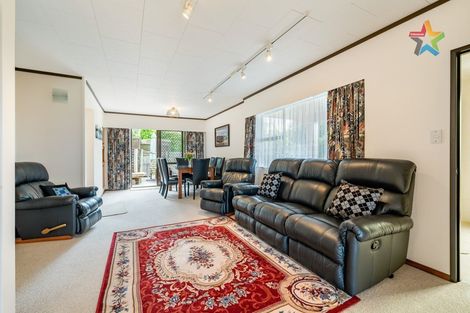 Photo of property in 57 Pokohiwi Road, Normandale, Lower Hutt, 5010