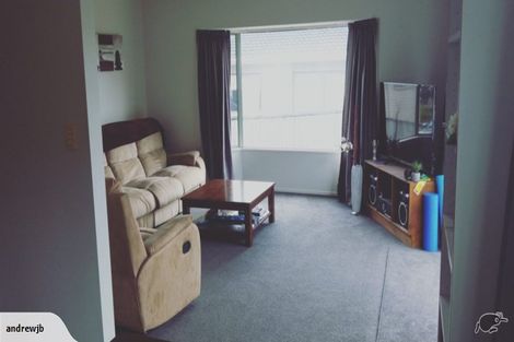 Photo of property in 112 Stanmore Bay Road, Stanmore Bay, Whangaparaoa, 0932