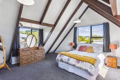 Photo of property in 77 Aorangi Road, Paraparaumu, 5032