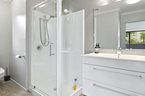 Photo of property in 16 Bayne Terrace, Macandrew Bay, Dunedin, 9014