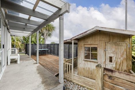 Photo of property in 8 Evelyn Place, Welbourn, New Plymouth, 4310