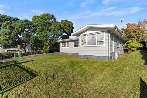 Photo of property in 5 Malmo Place, Manurewa, Auckland, 2102