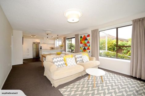 Photo of property in 2/24 Solway Avenue, Ilam, Christchurch, 8041