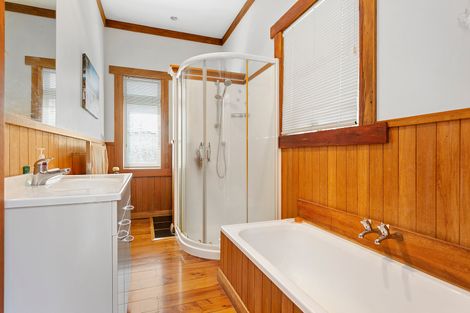 Photo of property in 21 Williams Street, Cambridge, 3434