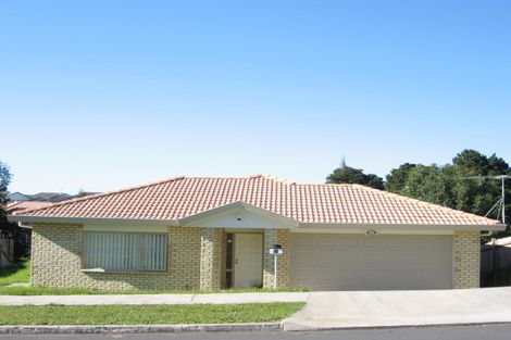 Photo of property in 68 Castlefinn Drive, Weymouth, Auckland, 2103