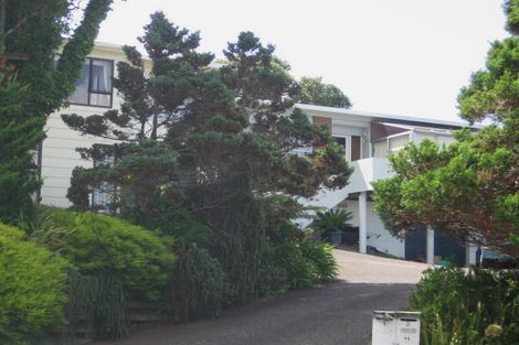 Photo of property in 2/2 Camelot Place, Glenfield, Auckland, 0629