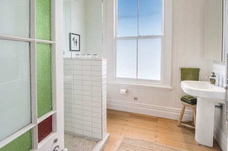 Photo of property in 126 Calliope Road, Stanley Point, Auckland, 0624