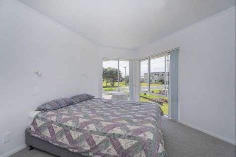 Photo of property in 103 Hinemoa Street, Whangamata, 3620