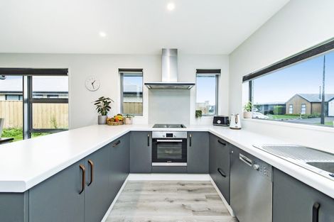 Photo of property in 10 Longcot Drive, Rolleston, 7615