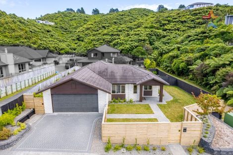 Photo of property in 10 Meadowbank Drive, Belmont, Lower Hutt, 5010
