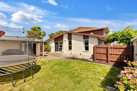 Photo of property in 8b Wyatt Place, Russley, Christchurch, 8042