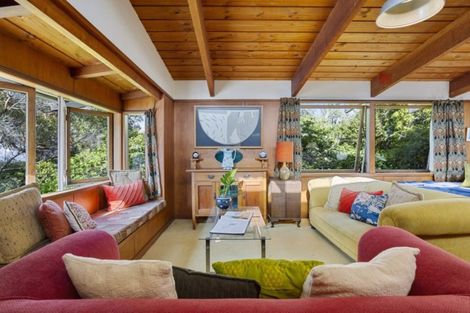 Photo of property in 37a Stanley Point Road, Stanley Point, Auckland, 0624