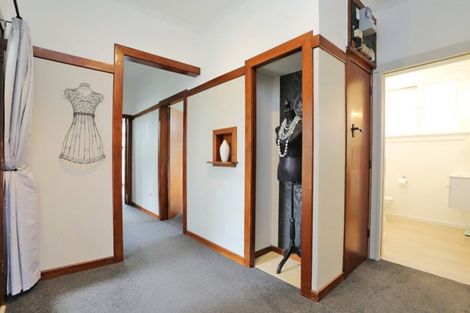 Photo of property in 43 Home Street, Winton, 9720