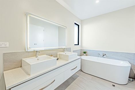 Photo of property in 5 Wilderness Green, Prebbleton, 7604