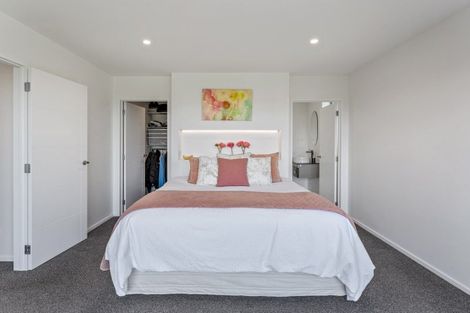 Photo of property in 32 Paterson Road, Mosgiel, 9092