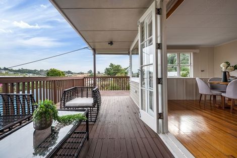 Photo of property in 628 Whangaparaoa Road, Stanmore Bay, Whangaparaoa, 0932