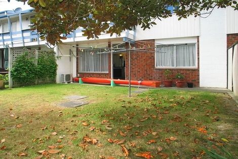 Photo of property in 5/35 Mana Esplanade, Paremata, Porirua, 5026