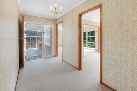 Photo of property in 96 Lawrence Crescent, Hillpark, Auckland, 2102