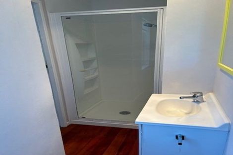 Photo of property in 11 Vaucluse Avenue, Paraparaumu Beach, Paraparaumu, 5032