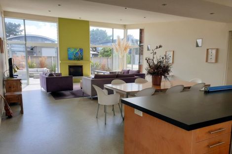 Photo of property in 146 Sands Crescent, Matarangi, Whitianga, 3592