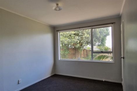 Photo of property in 30 Hyperion Drive, Randwick Park, Auckland, 2105