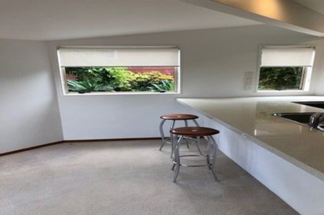 Photo of property in 2/2 East Coast Road, Milford, Auckland, 0620